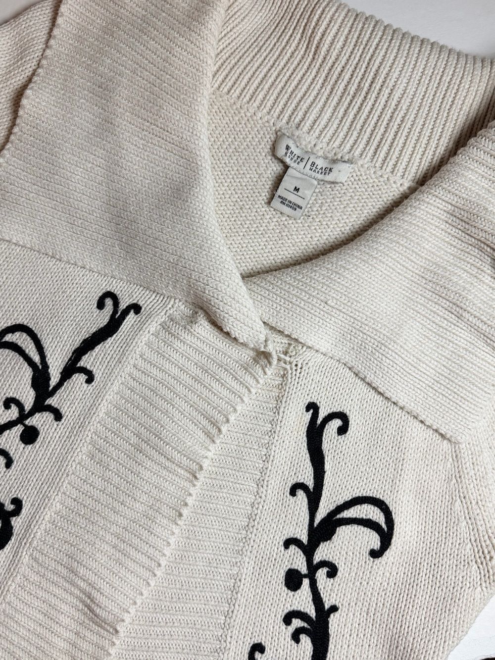 WHBM Open Front  Cardigan Sweater Medium Cream Black Scroll Embroidery Duster